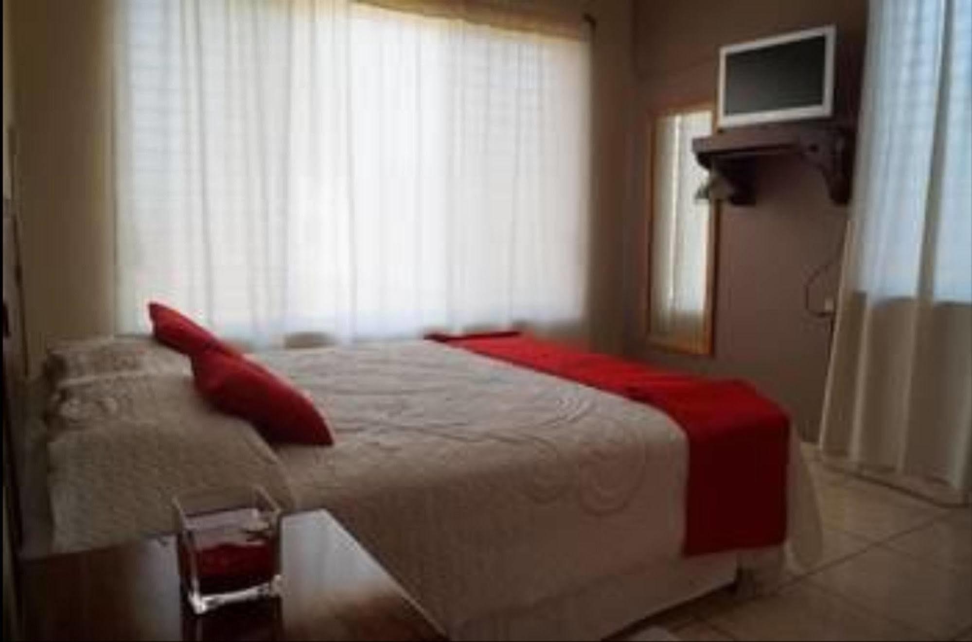 سان بيدرو سولا Micro Hotel Rio De Piedras المظهر الخارجي الصورة