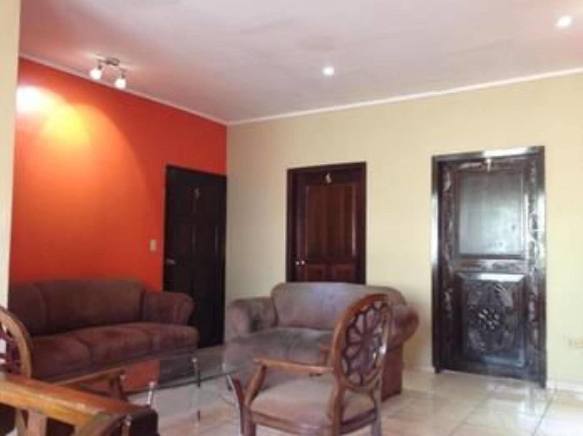سان بيدرو سولا Micro Hotel Rio De Piedras المظهر الخارجي الصورة