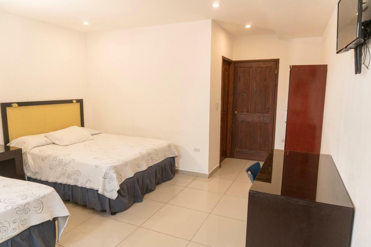 سان بيدرو سولا Micro Hotel Rio De Piedras المظهر الخارجي الصورة